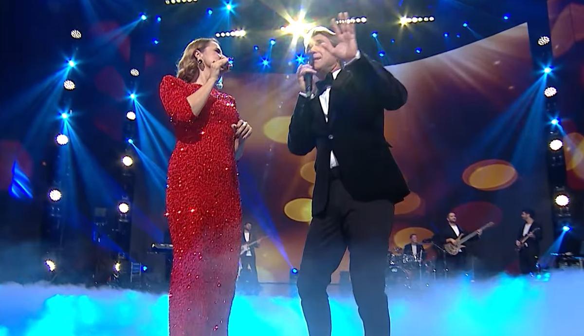Florin Răducioiu, apariție de senzație de Revelion! A cântat în italiană alături de Andreea Marin