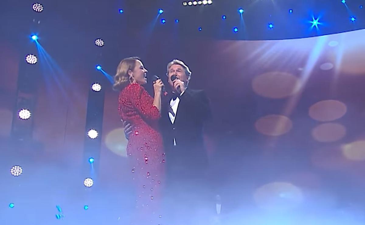 Florin Răducioiu, apariție de senzație de Revelion! A cântat în italiană alături de Andreea Marin