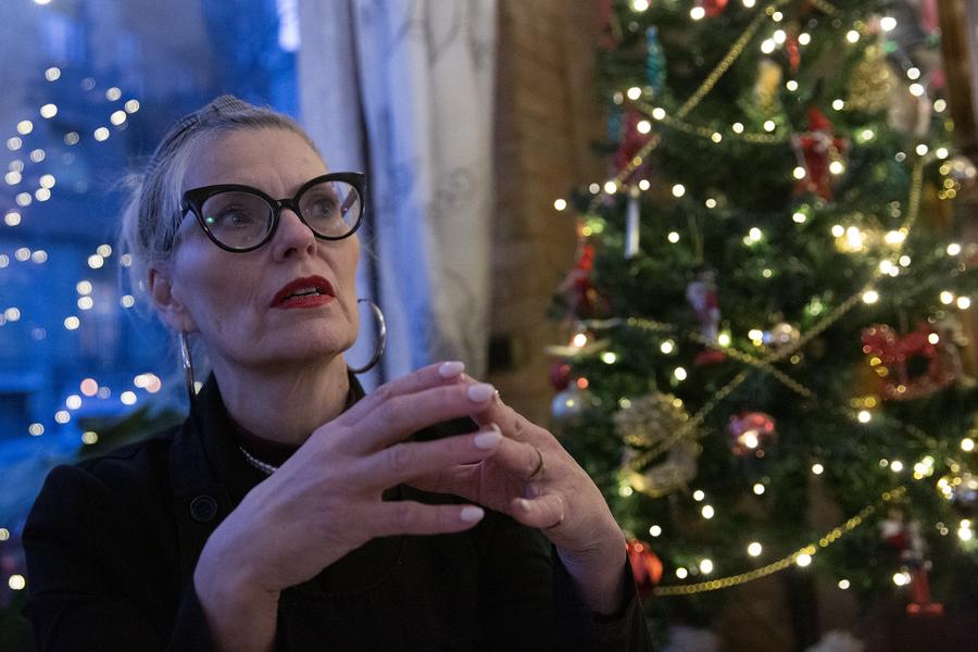 Halla Margret Arnadottir Universul lui Dennis Man la Parma: unde locuiește, mănâncă și se plimbă, cu ce mașină circulă, unde se pregătește și joacă