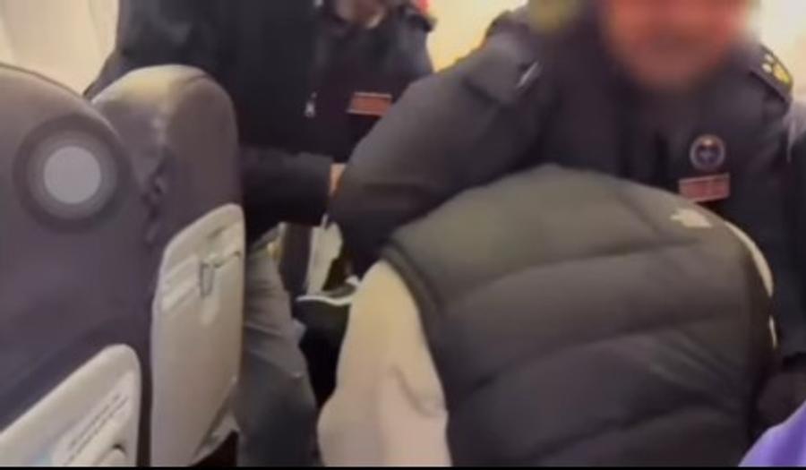 Internațional belgian, arestat în avion » „Polițiștii m-au abuzat rasist! M-au lovit de parcă eram un criminal!”