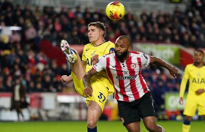 Brentford - Tottenham, „somnifer” în Premier League. Radu Drăgușin a fost ținut pe bancă