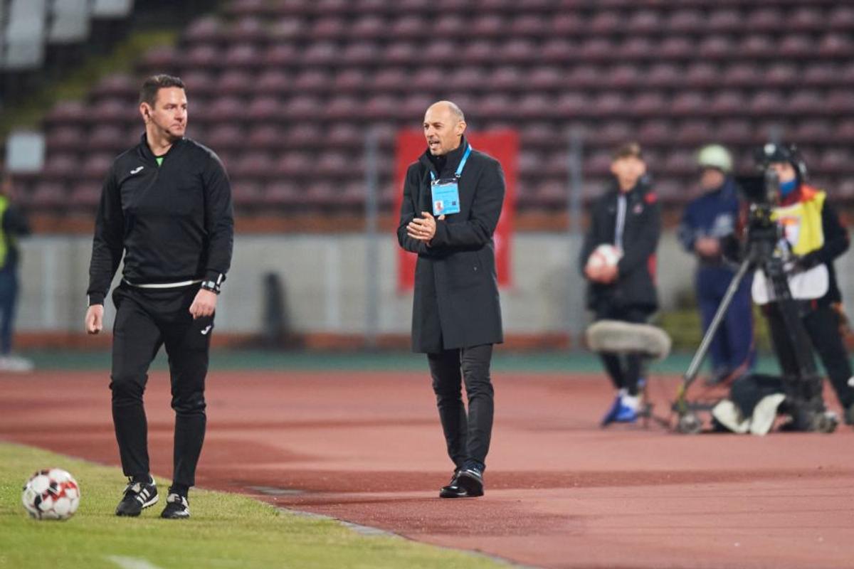 DINAMO - ASTRA 2-0 // Bogdan Andone aruncă vina pe jucători: „Nu suntem încă în play-off, trebuie să-și schimbe atitudinea!”