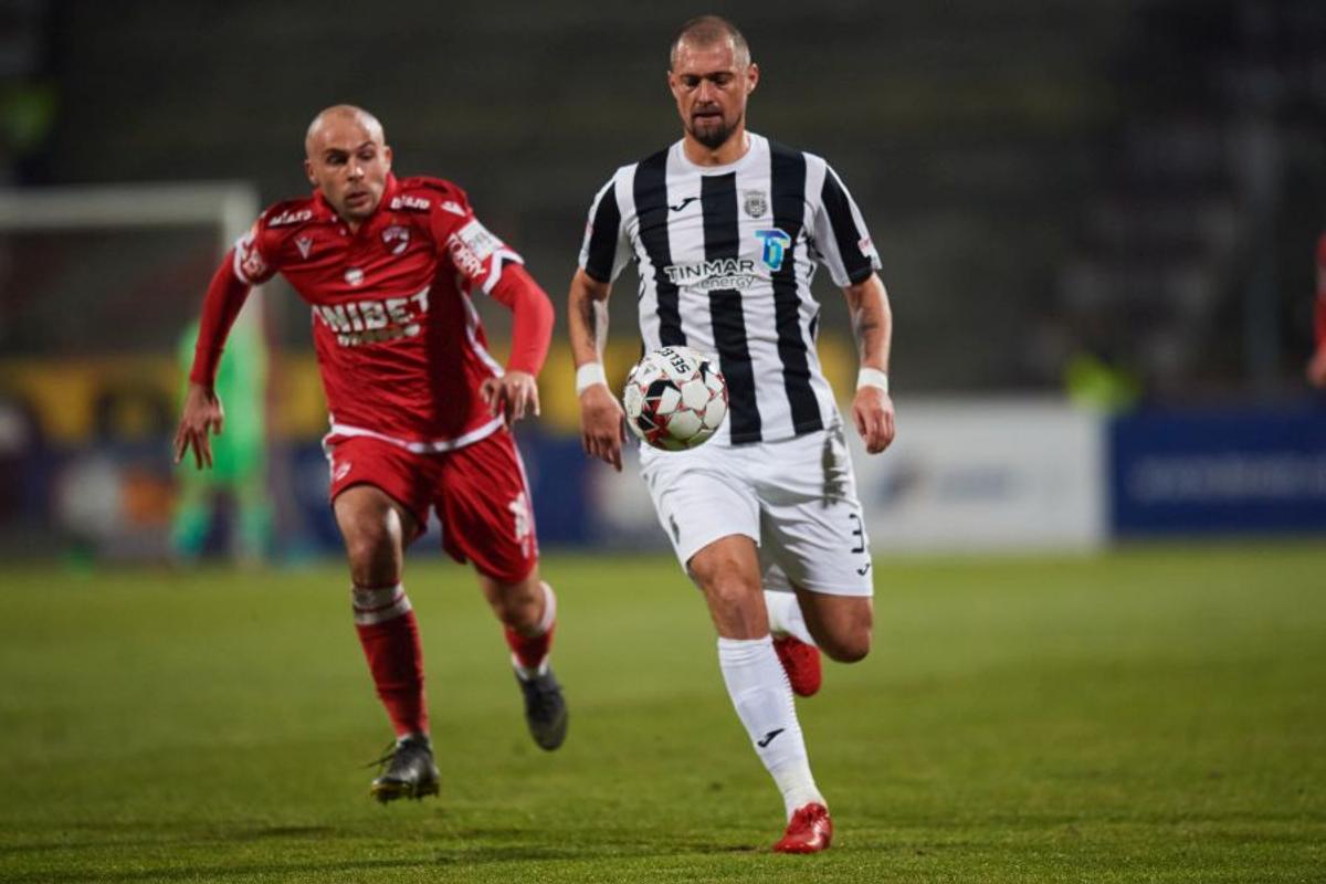 DINAMO - ASTRA GIURGIU 2-0 // VIDEO Florin Prunea jubilează: „Am jucat perfect! Nu ne bătea nimeni în seara asta”