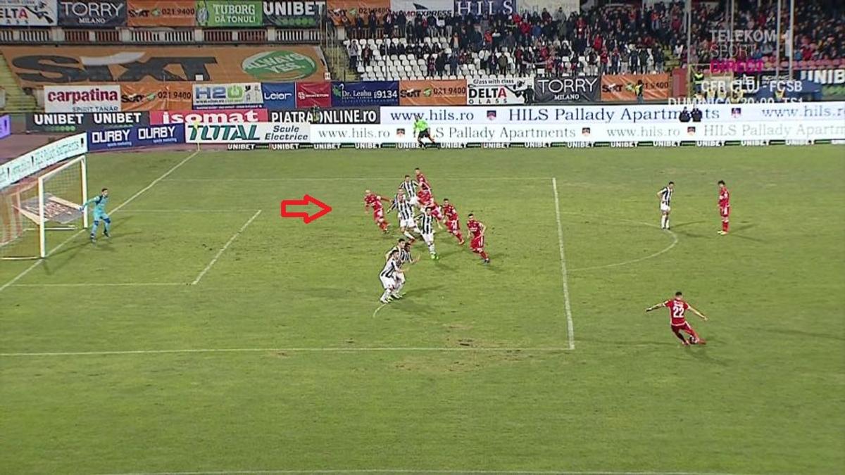 DINAMO - ASTRA 2-0 // FOTO Ce gafă! Mingea intra în poartă, dar Perovici a stricat totul