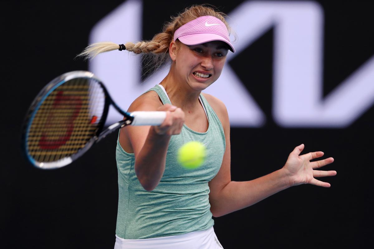 SIMONA HALEP - ANASTASIA POTAPOVA 6-4, 6-4. VIDEO + FOTO Simona Halep, victorie la primul meci oficial din 2021! Joc excelent prestat de româncă