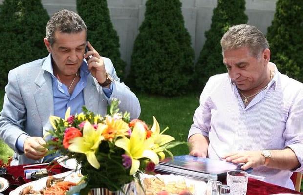 EXCLUSIV Gigi Becali ar fi încercat să-l scoată pe Giovanni din schema transferului: „Îl urăște cu patimă, de fapt aștepta ofertă din Rusia pentru Dennis Man”