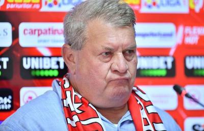 DINAMO. Iuliu Mureșan l-a luat deoparte pe Stoican și i-a sugerat să schimbe tactica: „Așa ar trebui să jucăm”