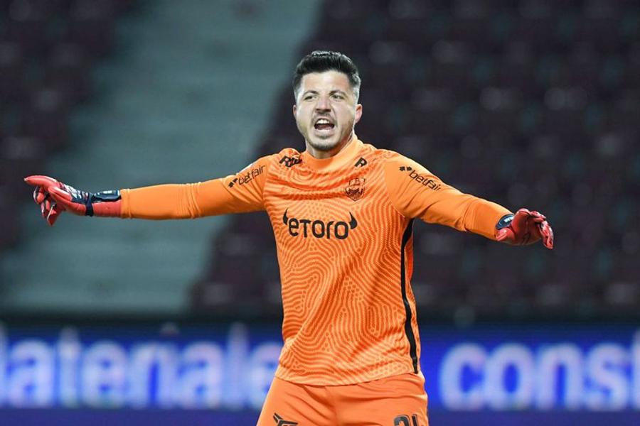 Cristian Bălgrădean a fost inclus de UTA în „pachetul” pentru Otele „Am înlemnit! După meci i-am zis: «Ești nesimțit, ești ordinar»” » Moment savuros cu Budescu