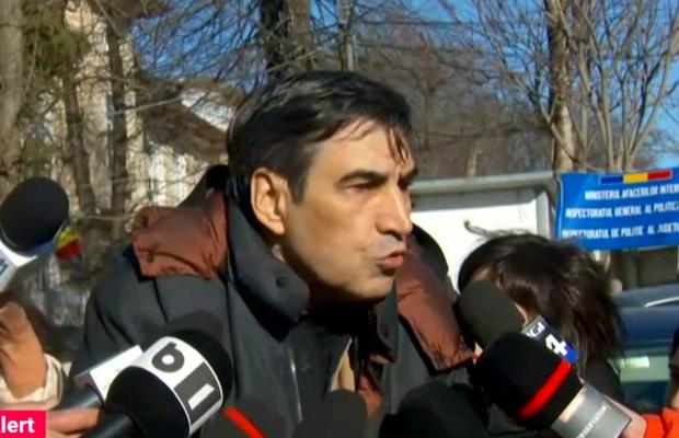 Victor Pițurcă s-a prezentat la sediul Poliției » Declarații dure la plecare: „E un mare abuz!” » Ce rol susține că au avut el și fiul său în afacerea cu MApN