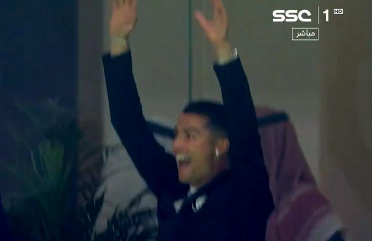 Execuție FABULOASĂ sub privirile lui Messi și Ronaldo! A înscris de la 60 de metri! Cristiano, în delir + Umilință pentru argentinian