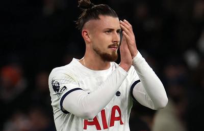Al treilea transfer din 2024 în fotbalul mondial! Cine întrece mutarea lui Radu Drăgușin la Tottenham