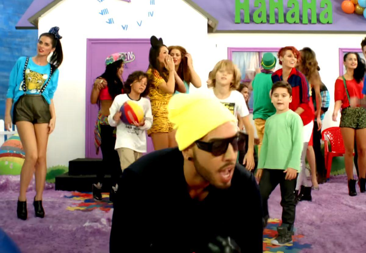 David Popovici a apărut în videoclipul melodiei „Cai verzi pe pereți”