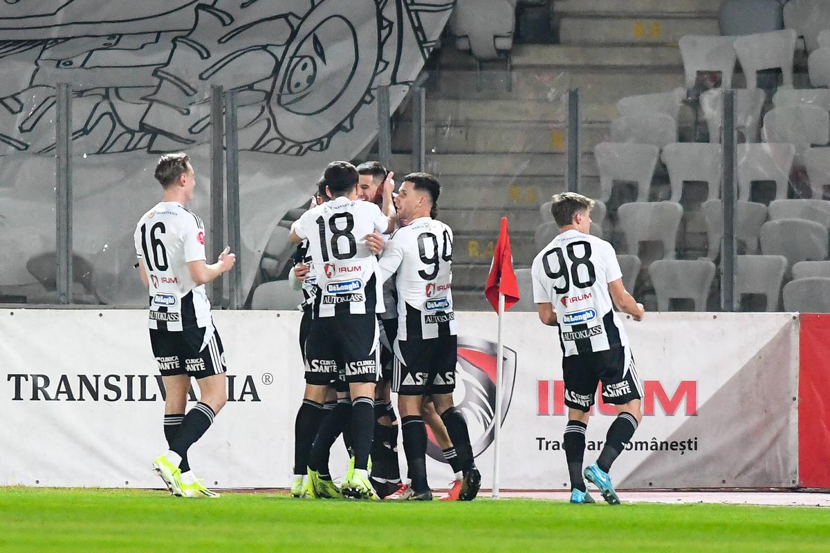 U Cluj - Rapid