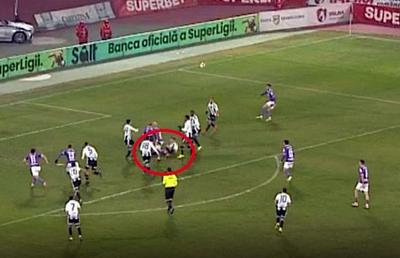 Verdictul specialistului, după ce Rapid a cerut penalty la Cluj: „N-ai cum să spui asta!”