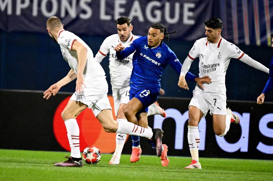 Alvaro Morata (dreapta), la ultimul său meci la Milan, care a pierdut în Ligă cu Dinamo Zagreb (1-2) / Foto: Imago Adios! Morata se transferă pentru 18 luni » AC Milan poate primi până la 13 milioane de euro, plus bonusuri