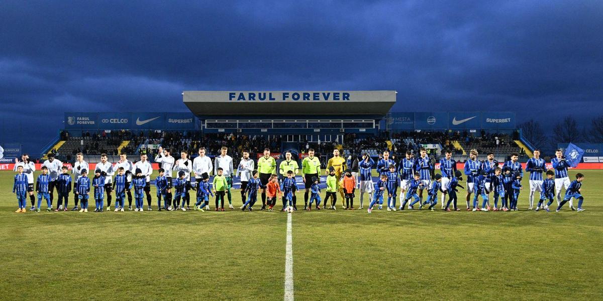 Farul - Universitatea Craiova // sursă foto: UCV