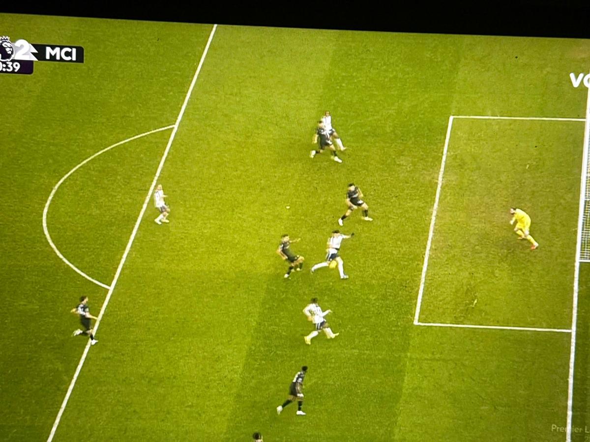 Gol Solanke în Tottenham - Manchester City