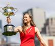 Elena Rybakina cu trofeul de la Australian Open Foto: Imago Images