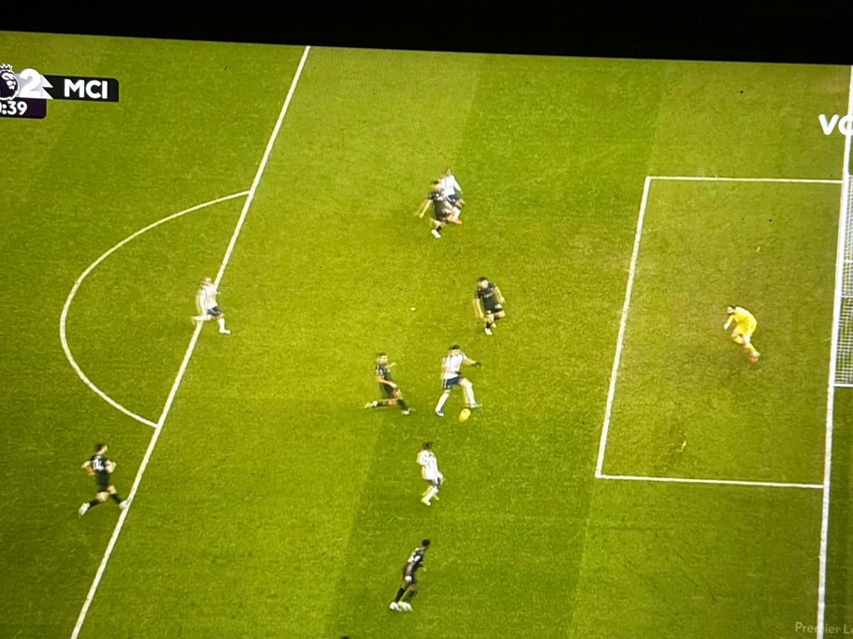 Gol Solanke în Tottenham - Manchester City