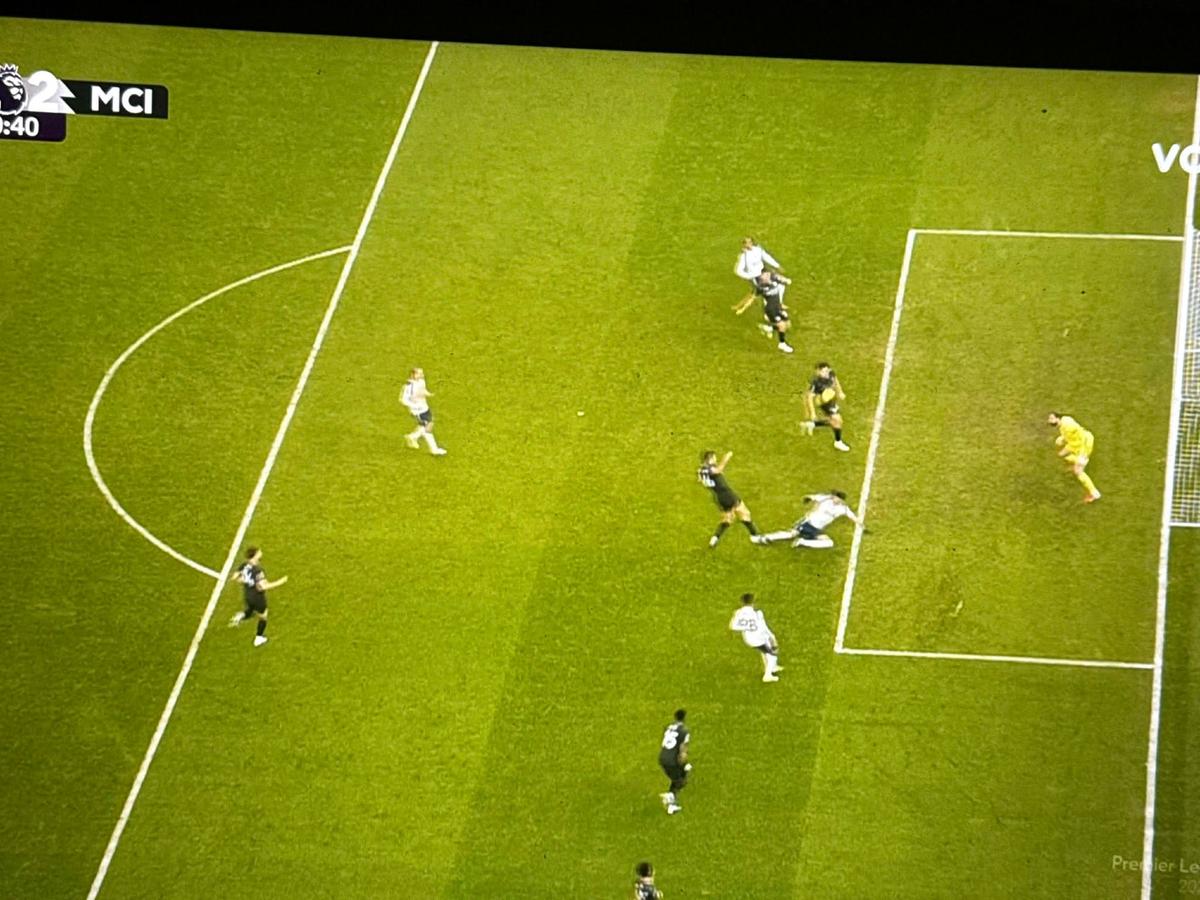 Gol Solanke în Tottenham - Manchester City