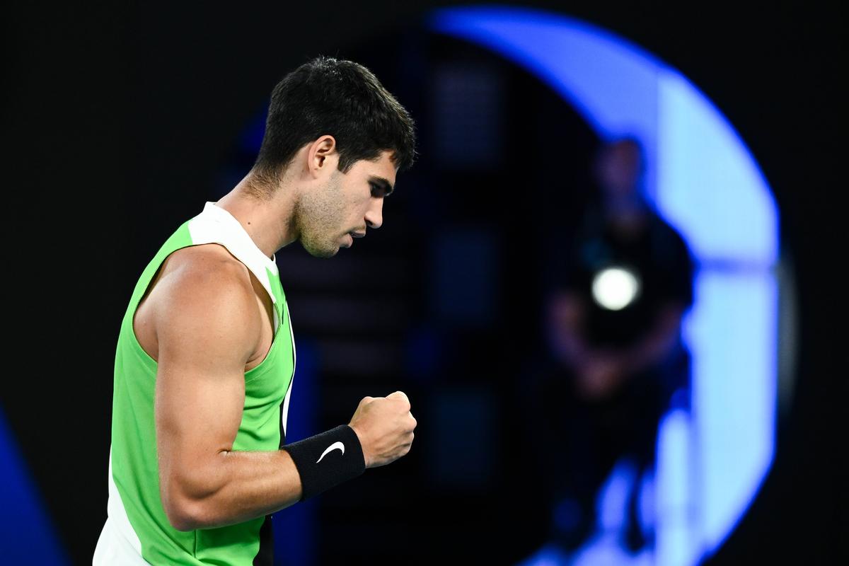 Carlos Alcaraz, campion în premieră la Australian Open după o finală de poveste cu Novak Djokovic