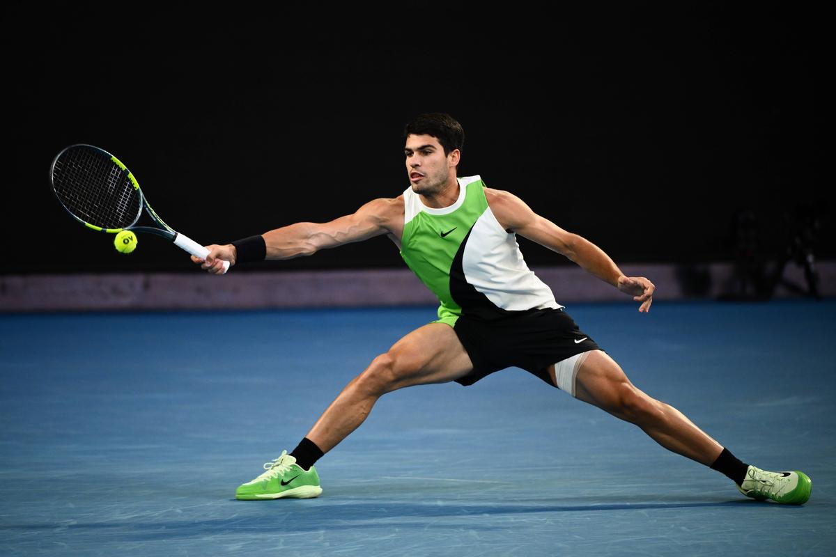 Carlos Alcaraz, campion în premieră la Australian Open după o finală de poveste cu Novak Djokovic