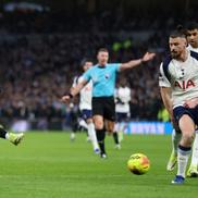 Radu Drăgușin, în acțiune în Spurs - Manchester City // foto: Guliver/gettyimages