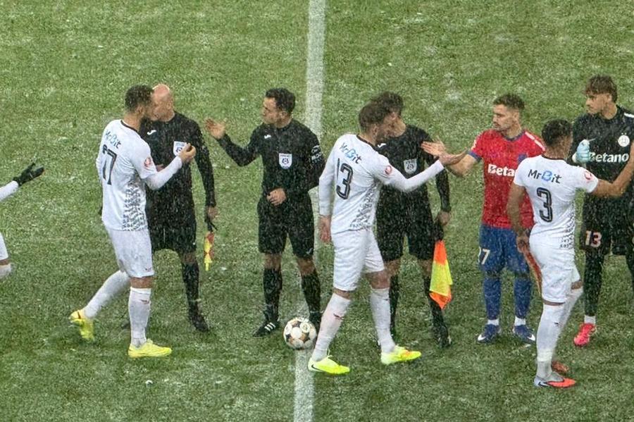 Cristian Moldoveanu a condus la centru FCSB - Csiksezerda „Mai mult decât nenorocit!” » Gigi Becali, rafală de insulte după victoria cu Csikszereda: „A vrut să-mi ia viața! Prin faptele lui, putea muri un om”
