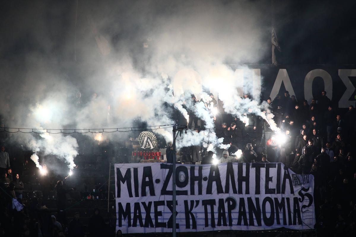 Imagini impresionante la Salonic » Răzvan Lucescu și fanii lui PAOK, la primul meci acasă după tragedia cu cei 7 suporteri