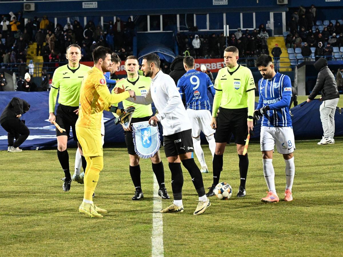 Farul - Universitatea Craiova // sursă foto: UCV