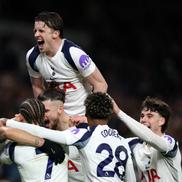 Radu Drăgușin, în acțiune în Spurs - Manchester City // foto: Guliver/gettyimages