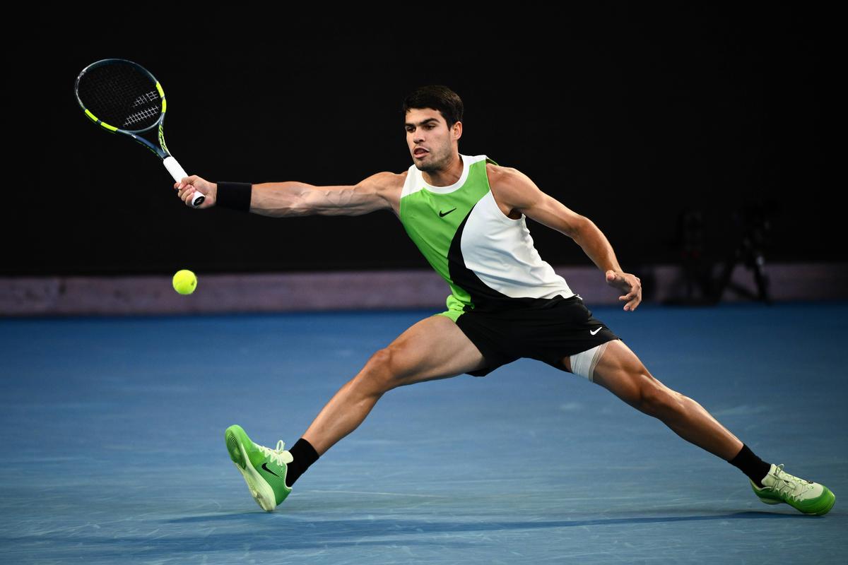 Carlos Alcaraz, campion în premieră la Australian Open după o finală de poveste cu Novak Djokovic