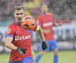 Darius Olaru în FCSB - Csikszereda // FOTO: Cristi Preda (GSP.ro)