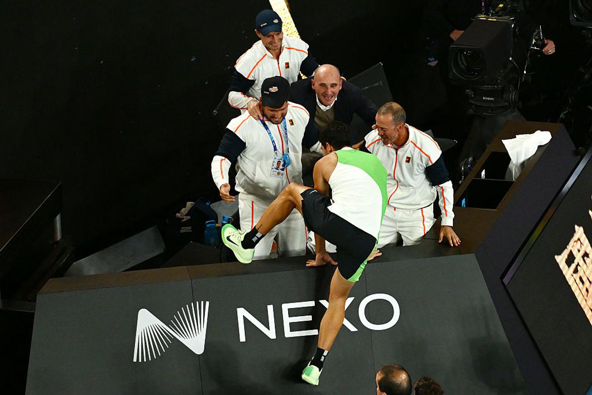 Cum a sărbătorit Alcaraz și cum a reacționat Djokovic după finala Australian Open 2026