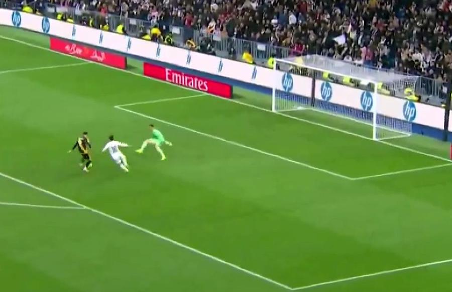 Poziția din care a ratat Rațiu Ce au scris spaniolii despre Andrei Rațiu și ce note i-au acordat, după meciul făcut pe „Bernabeu”