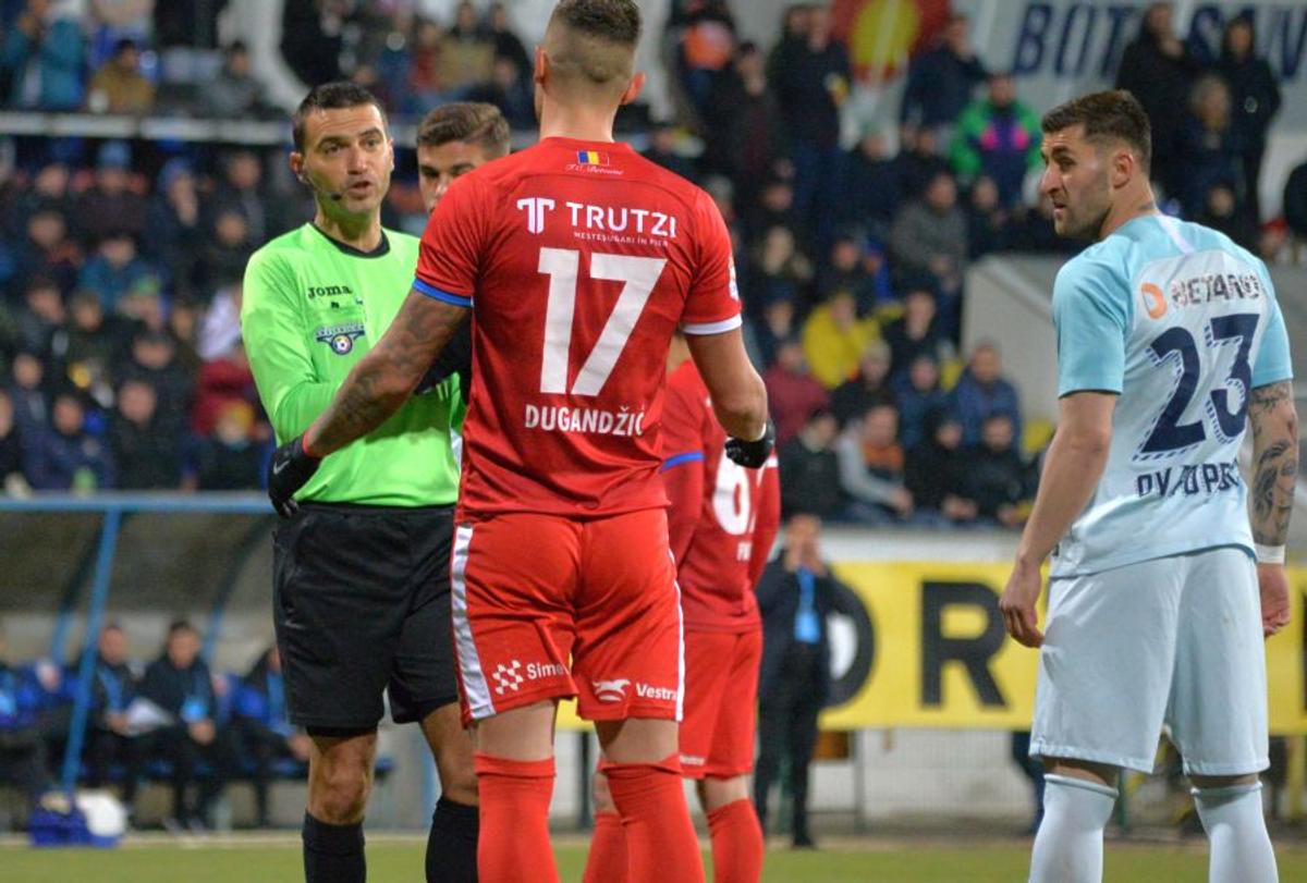FCSB. Adrian Porumboiu, verdict clar la golul anulat : „Prima dată m-am păcălit” » Se ia de Ovidiu Hațegan: „Are sciatică?”