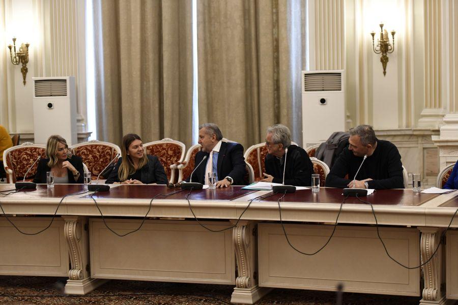 OPINIE JUSTIN GAFIUC » Sportul pentru care Nadia Comăneci și Ilie Năstase cer finanțare: jaf, interese personale și fete bătute și umilite