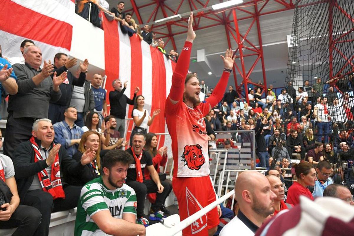 DINAMO ÎN LIGA CAMPIONILOR // VIDEO+FOTO Căpitanul Savenco așteaptă derby-ul cu Steaua: „Abia acum începe greul!” + ce spune despre fanii din Sala Dinamo
