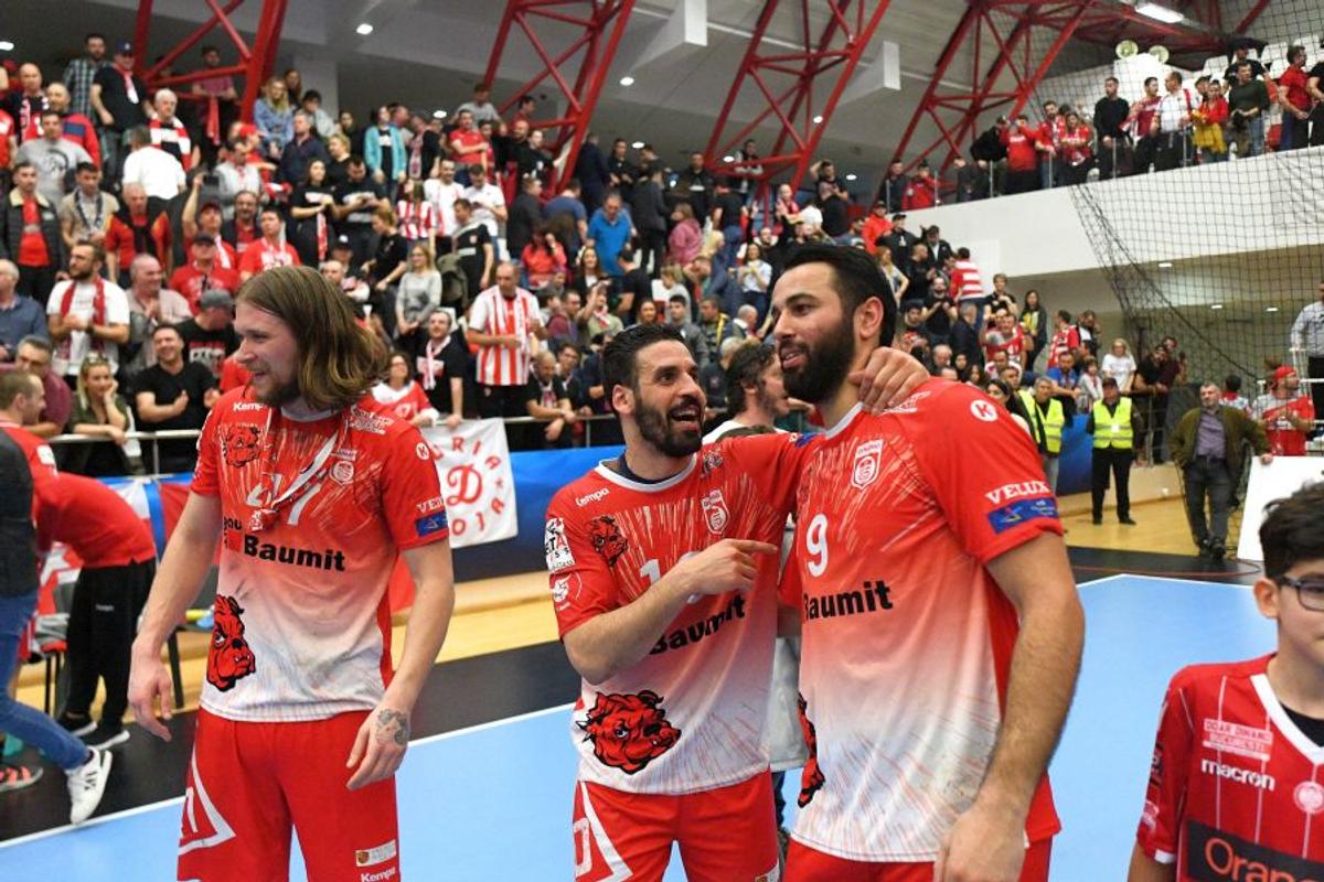 DINAMO ÎN LIGA CAMPIONILOR // Sala Polivalentă sau Cluj? Președintele lui Dinamo anunță: „Fanii decid unde se joacă”