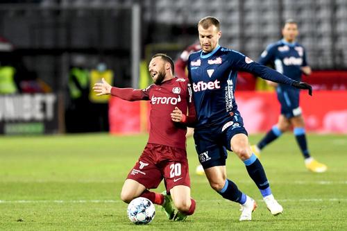 Shlyakov, dreapta, în meciul cu CFR Cluj // foto: Imago Images