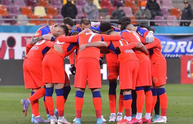 „Fiecare face ce vrea!” » Insideri povestesc cum s-a ajuns la degringolada de la FCSB: „Nea Gigi, mă simt bine, bagă-mă titular!”