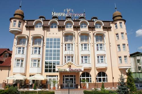 Așa arăta hotelul Granata înainte de reamenajare // foto: Facebook
