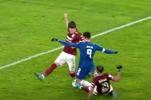 Faza la care FCU Craiova ar fi trebuit să primească penalty / Captură Digi Sport