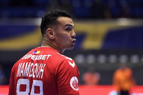 Shebib Mamdouh, pivotul de 1,91 m, în recenta înfruntare a dinamoviștilor cu Barcelona în Liga Campionilor
