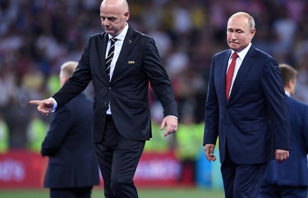 Atac dezlănțuit al presei britanice împotriva președintelui FIFA: „Infantino a fost tras la lumină ca Saddam din gaura lui de șarpe”