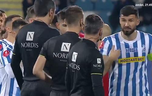 Fundașul central Florin Ilie (31 de ani) poartă bandorela lui Poli Iași la meciul cu Dinamo, din runda cu numărul 29 a Superligii. Fundașul central este al 9-lea căpitan ales de Leo Grozavu în actuala stagiune.