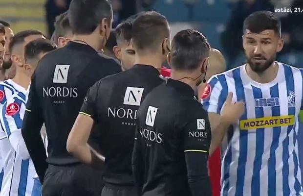 Degringoladă în vestiar la Poli Iași - Dinamo » La nicio echipă din Superligă nu s-a ajuns în această situație