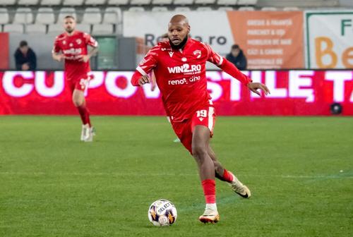 Poli Iași și Dinamo au remizat, scor 0-0, în deschiderea rundei cu numărul 29 din Superligă.