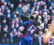 Accidentare horror în Cupa Angliei! Fotbalistul lui Crystal Palace, lovit cu crampoanele în cap: a părăsit terenul pe targă și a avut nevoie de oxigen