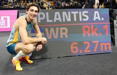 Armand Duplantis a doborât pentru a unsprezecea oară recordul mondial la săritura cu prăjina